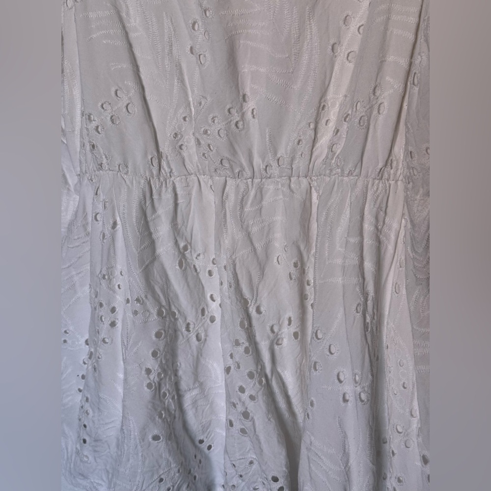 Torrid lace White Sleeveless Top size 1 - Picture 6 of 6